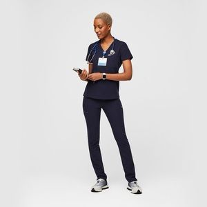 FIGS - Navy Catarina One-Pocket Scrub Top